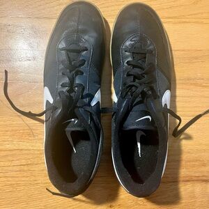 Nike Black and White Sneakers Classic Low-Top Design